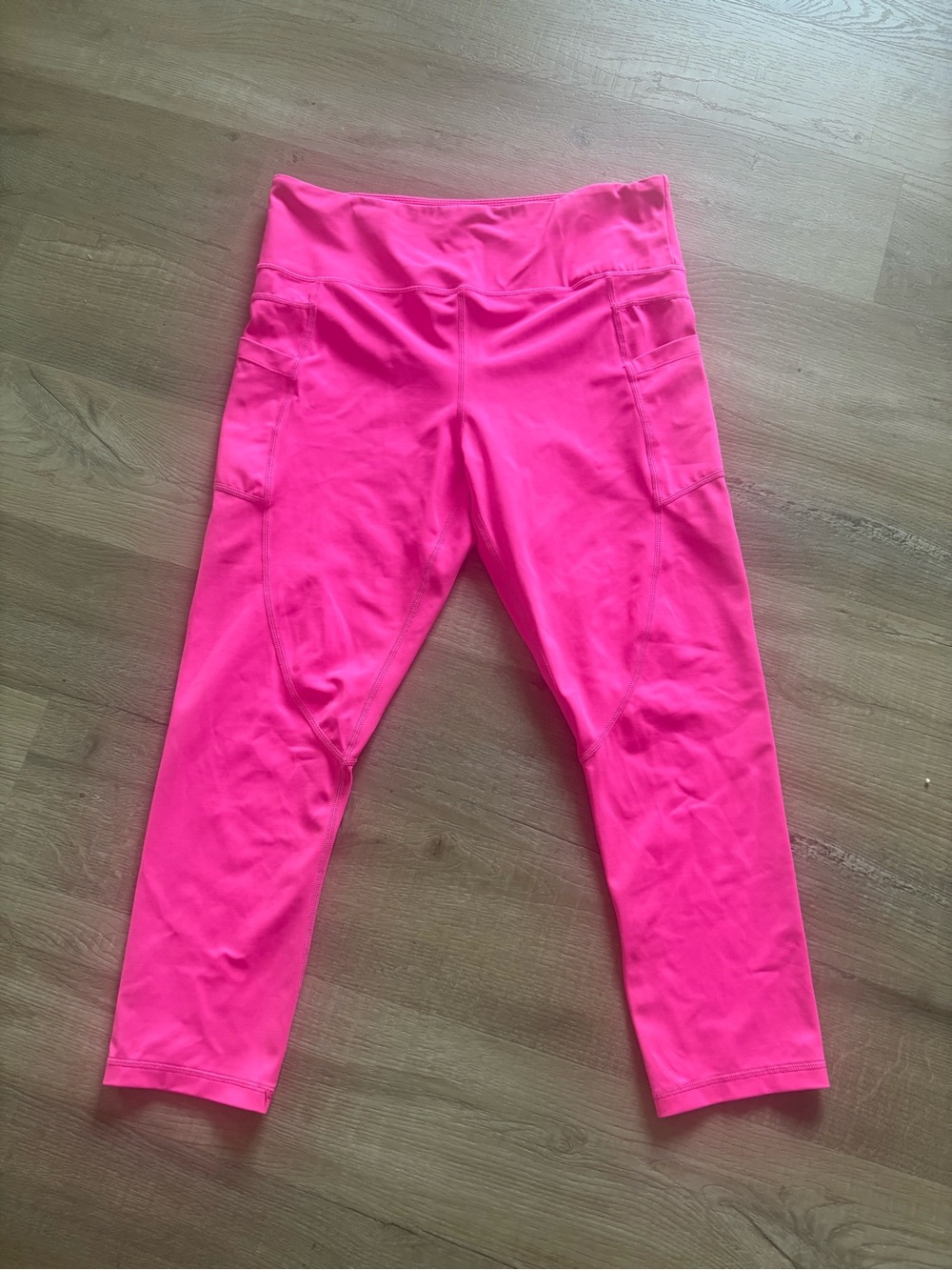 ZYIA Neon Pink Active Capri Leggings with Side Pockets